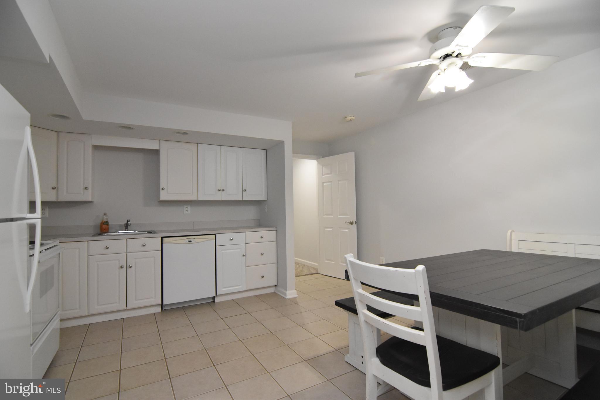 5702 Hunt Ridge Court Broad Run, VA 20137 - Photo 49 of 58 Lower Level Eat-in kitchen