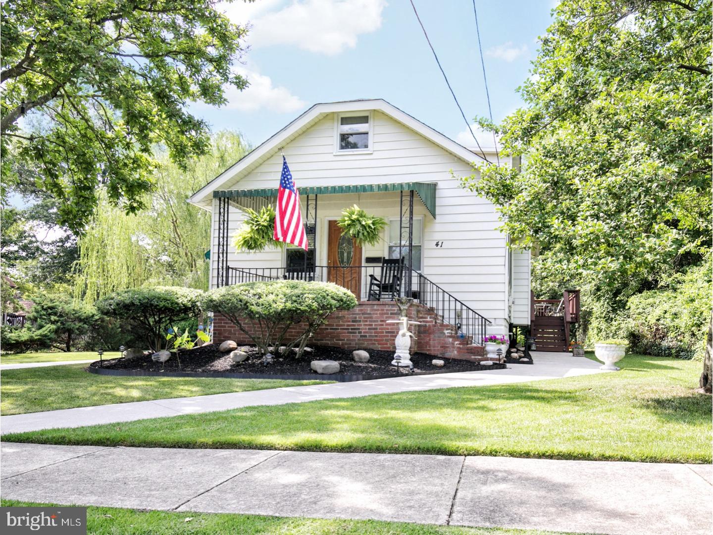 41 Pocahontas Road Somerdale, NJ 08083 - Photo 1 of 24 Exterior Front