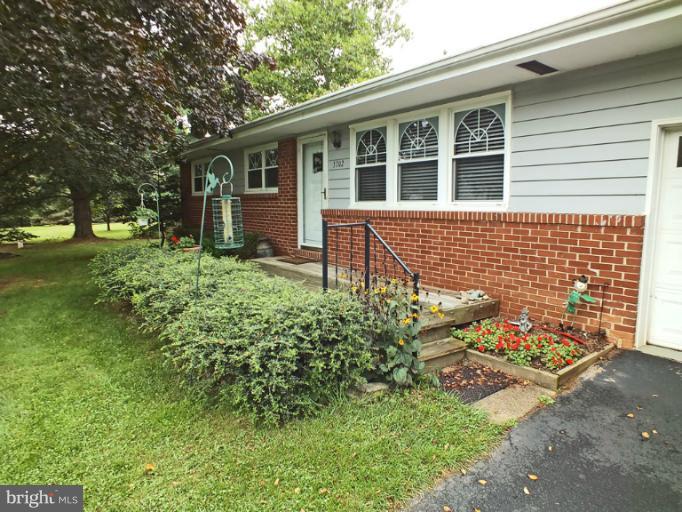 3702 Altondale Road Reisterstown, MD 21136 - Photo 11 of 20 Exterior (Front)