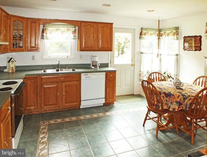 3702 Altondale Road Reisterstown, MD 21136 - Photo 4 of 20 Kitchen, View 1