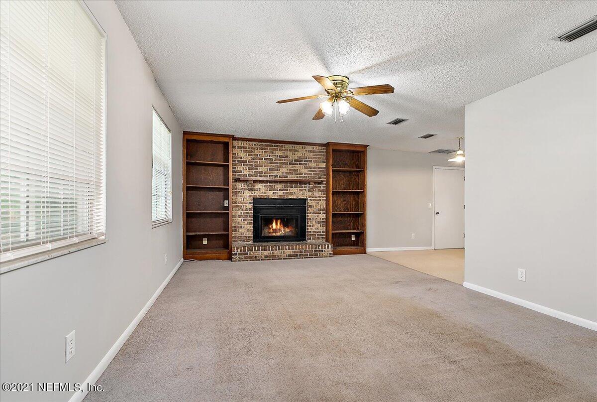 03-Living Room