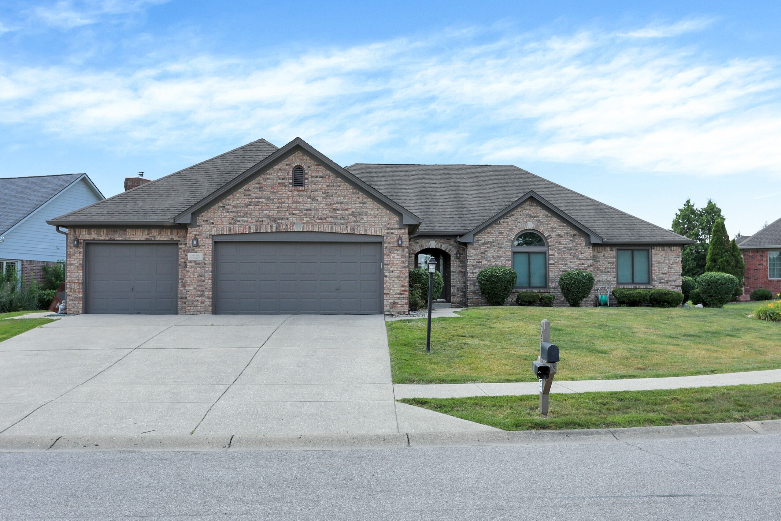 4225 Moss Ridge Court Indianapolis, IN 46237 - Photo 1 of 55 Gallery Image 1