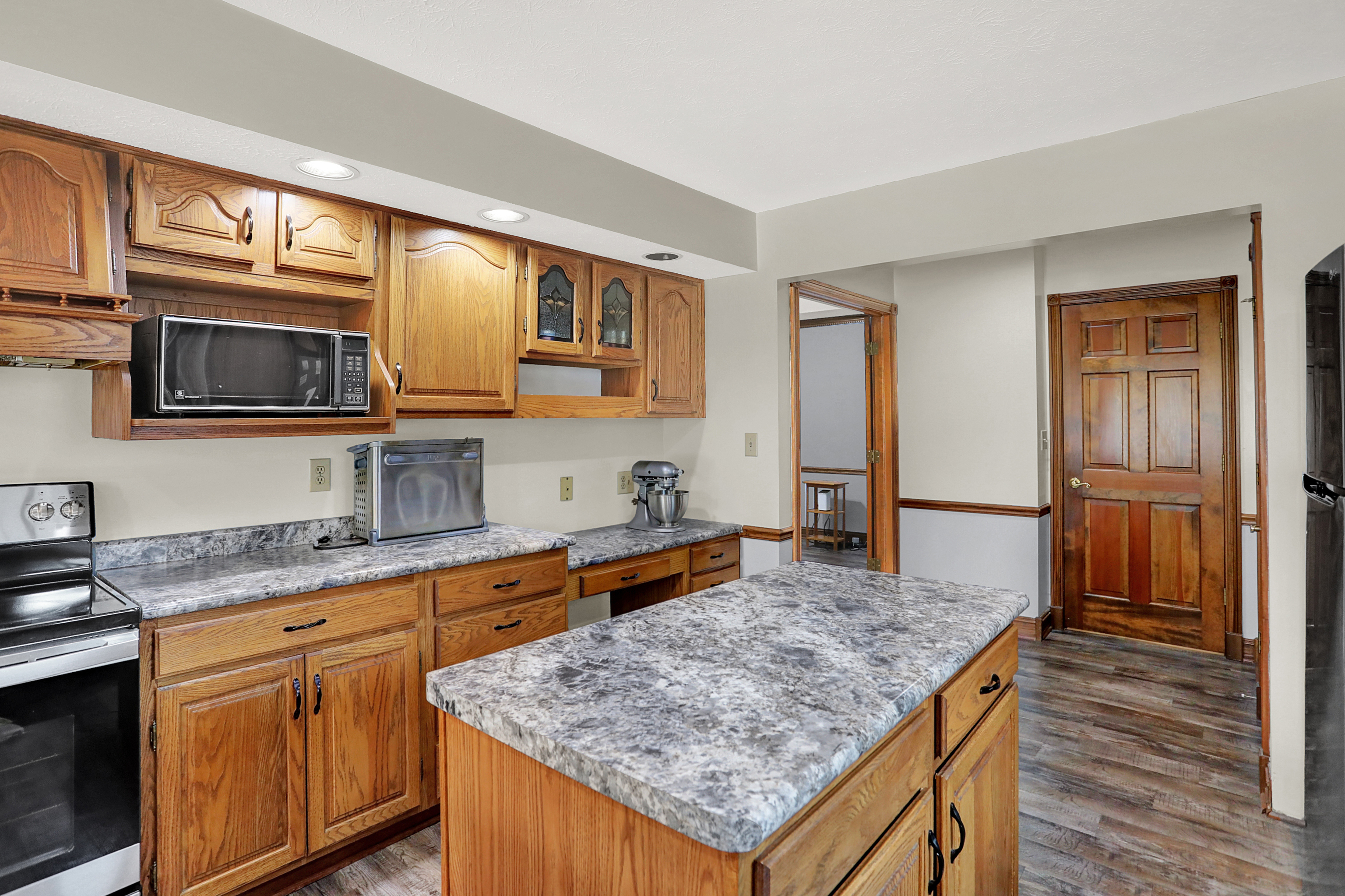 4225 Moss Ridge Court Indianapolis, IN 46237 - Photo 15 of 55 Gallery Image 15