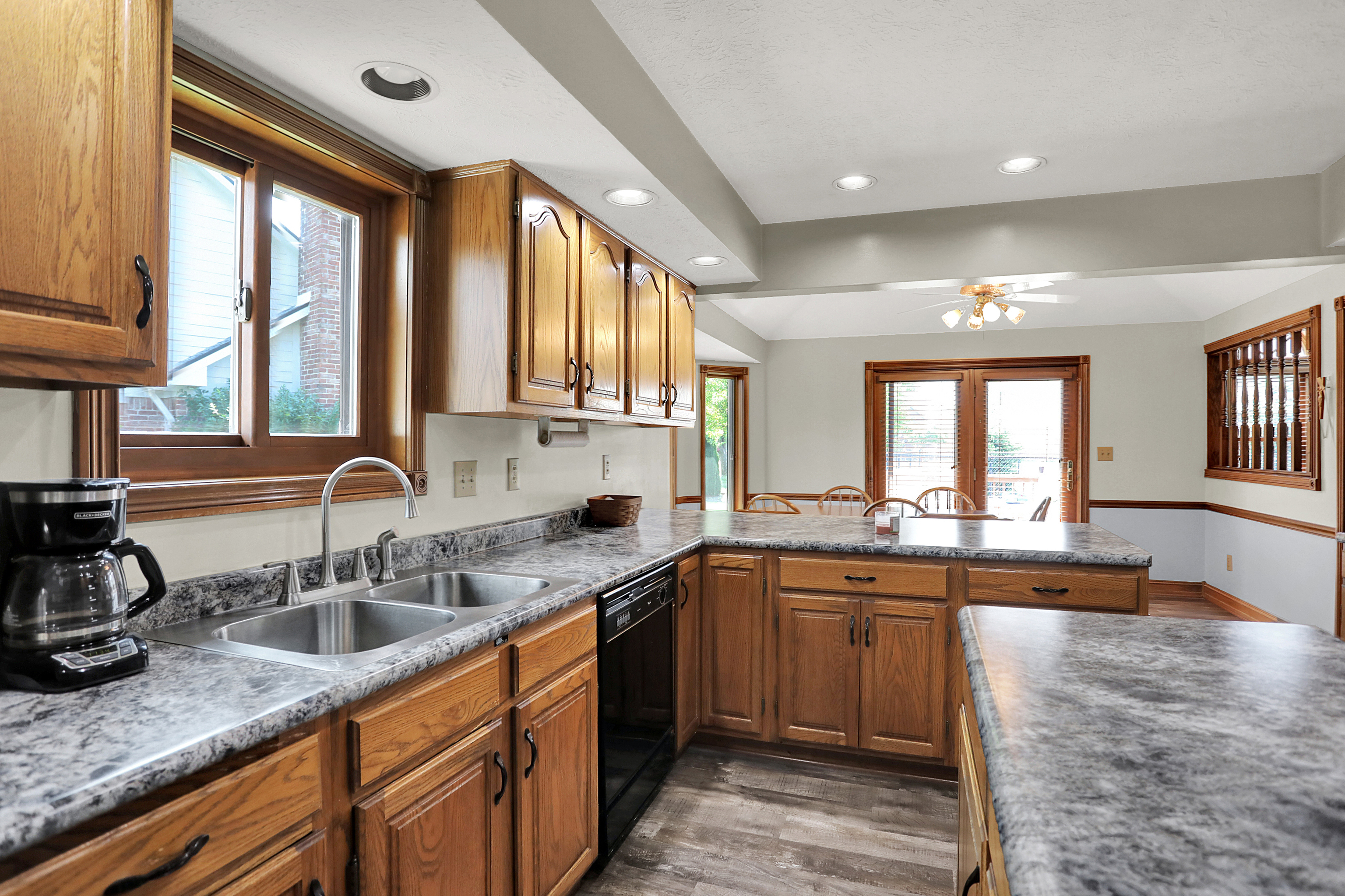 4225 Moss Ridge Court Indianapolis, IN 46237 - Photo 17 of 55 Gallery Image 17