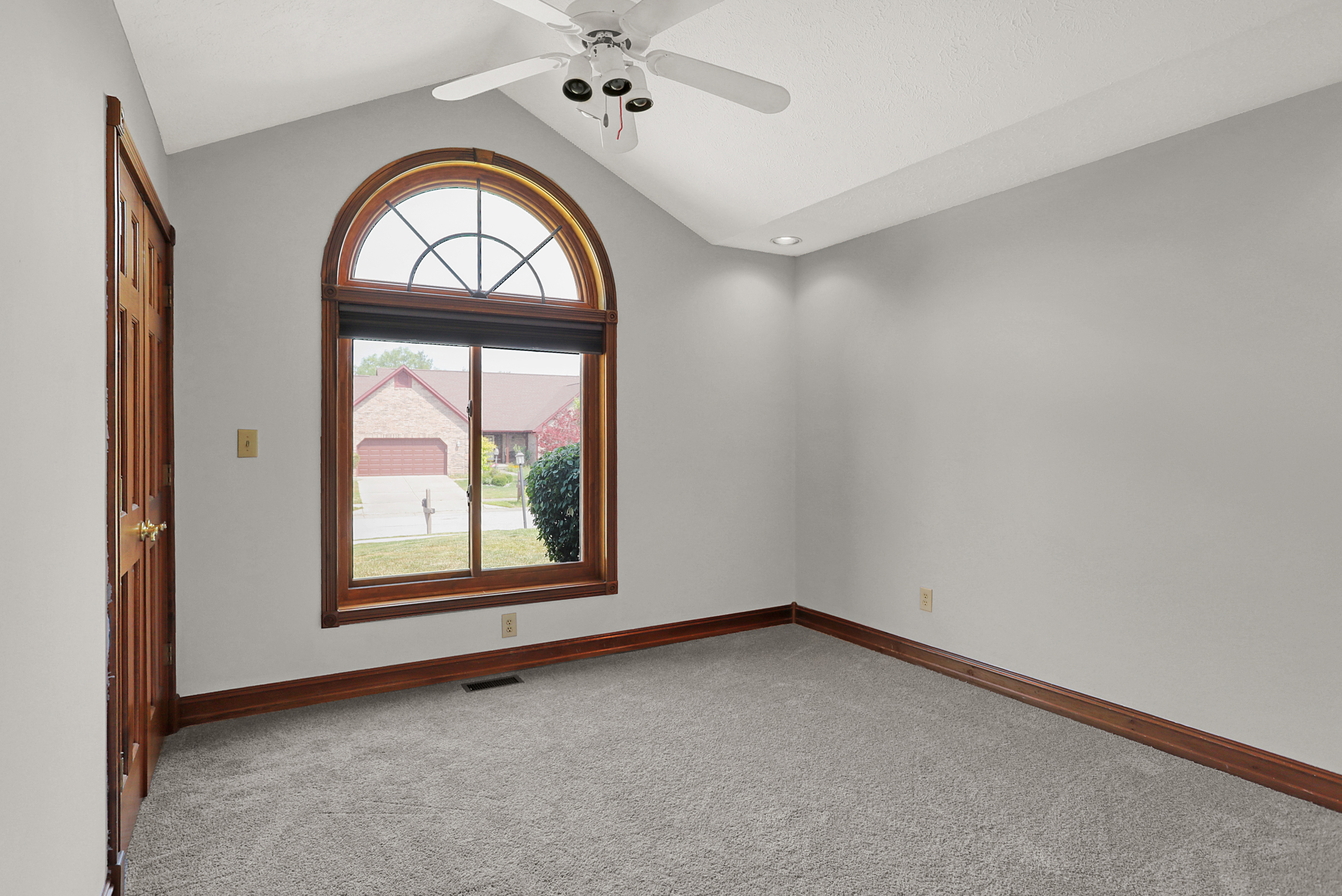 4225 Moss Ridge Court Indianapolis, IN 46237 - Photo 34 of 55 Gallery Image 34