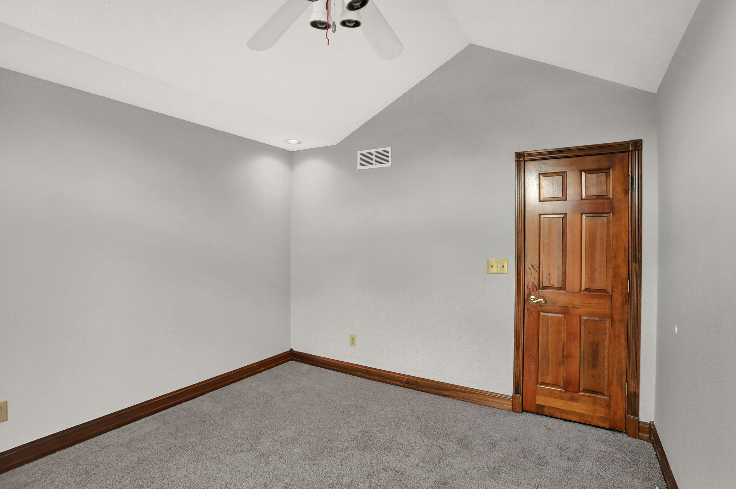4225 Moss Ridge Court Indianapolis, IN 46237 - Photo 37 of 55 Gallery Image 37