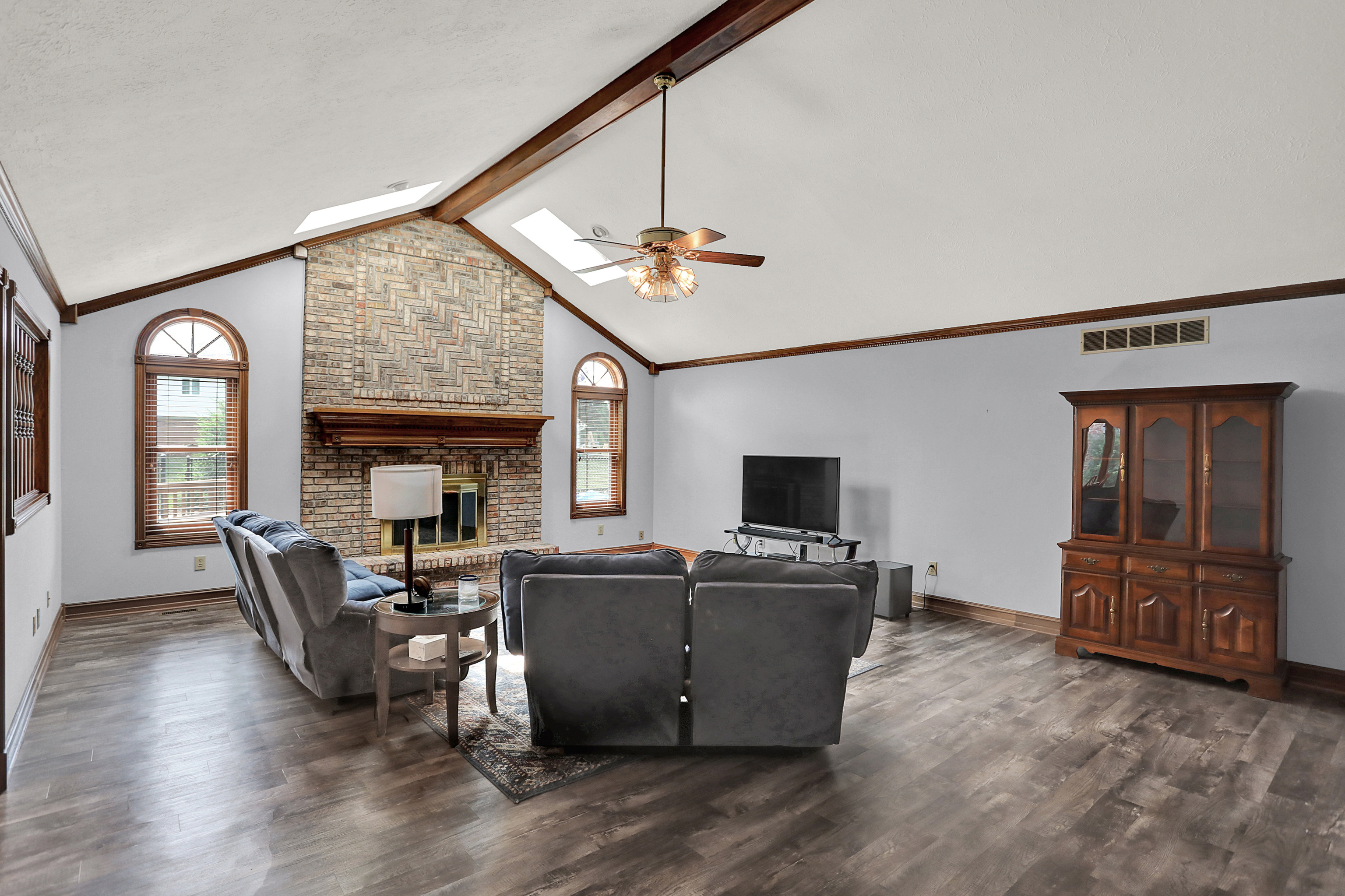 4225 Moss Ridge Court Indianapolis, IN 46237 - Photo 10 of 55 Gallery Image 10