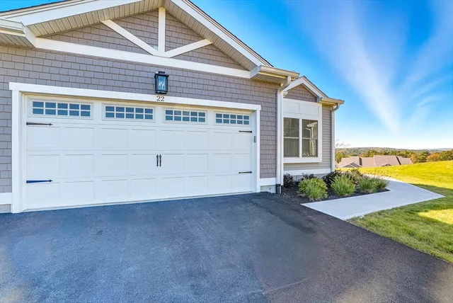 a view of a house with a outdoor space