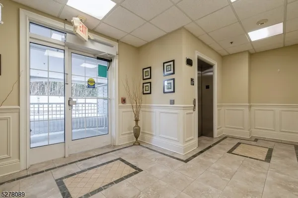 $3,500 | 286 South Avenue, Unit 296, Fanwood, NJ 07023