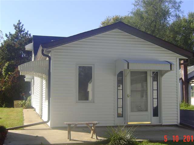 737 Hillcrest Road Milan, IL 61264 - Photo 3 of 12 Gallery Image 3