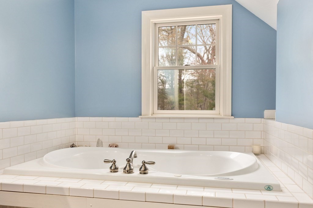 14 Walker Road Topsfield, MA 01983 - Photo 28 of 40 Gallery Image 28