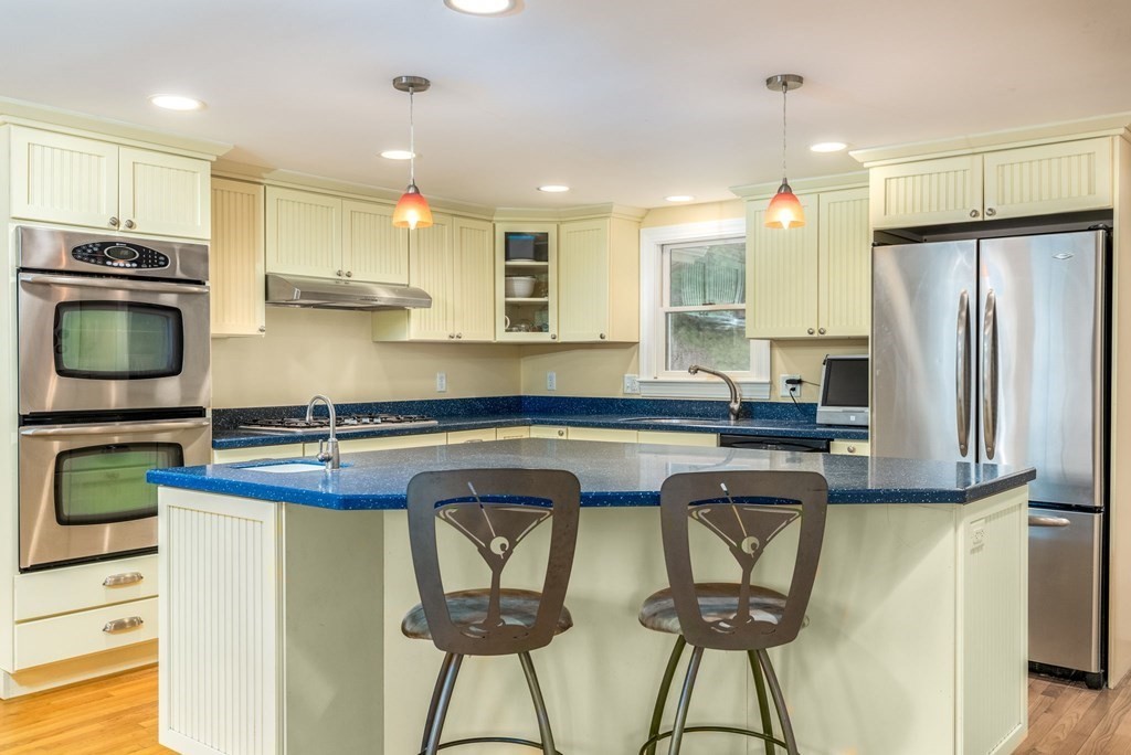 14 Walker Road Topsfield, MA 01983 - Photo 5 of 40 Gallery Image 5