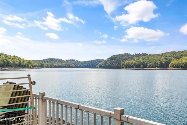 $1,550,000 | 489 Fox Lake Lane, La Follette, TN 37766