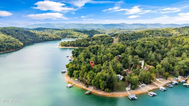 $1,550,000 | 489 Fox Lake Lane, La Follette, TN 37766