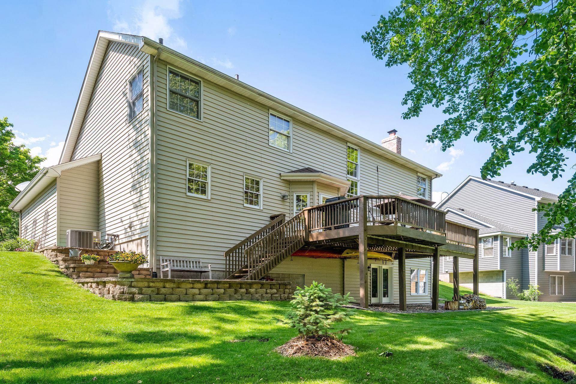 16741 Thatcher Road Eden Prairie, MN 55347 - Photo 5 of 12