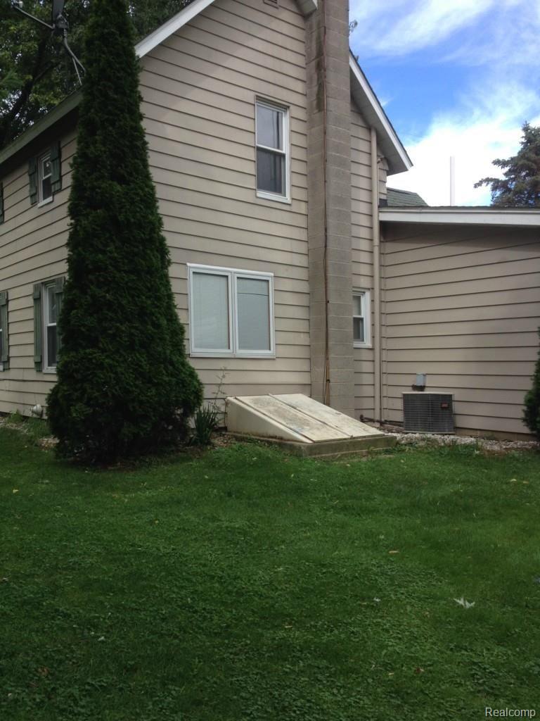 6070 Linden Road Fenton, MI 48430 - Photo 21 of 25 IMG_6688.jpg