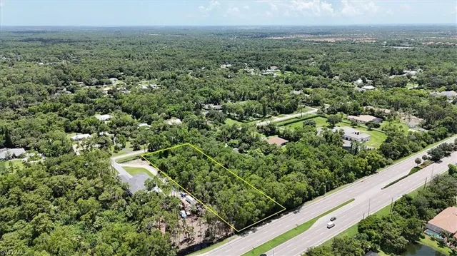 $949,500 | 5665 Napa Woods Way, Naples, FL 34116