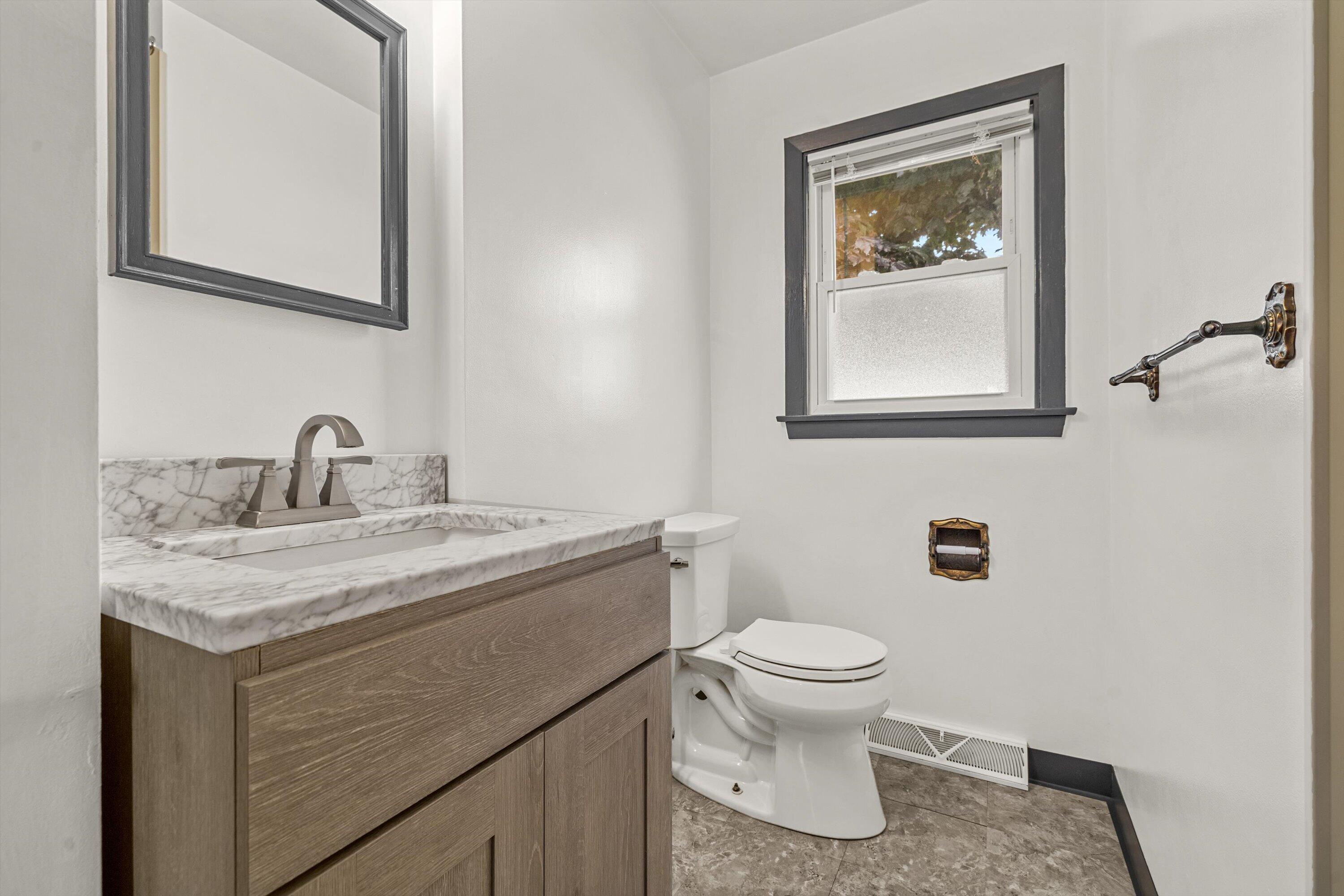 1815 Jupiter Avenue Racine, WI 53404 - Photo 15 of 34 Bathroom 1