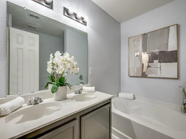 $327,500 | 5933 Thoroughbred Trail, Denton, TX 76210