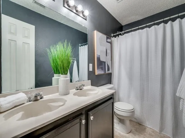 $327,500 | 5933 Thoroughbred Trail, Denton, TX 76210