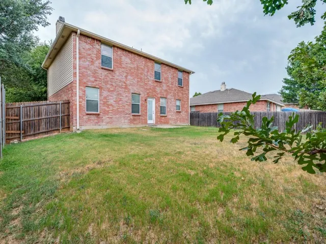 $327,500 | 5933 Thoroughbred Trail, Denton, TX 76210