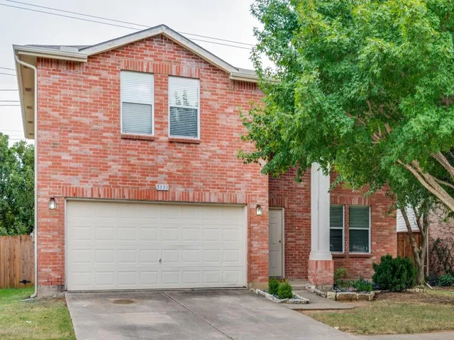 $327,500 | 5933 Thoroughbred Trail, Denton, TX 76210
