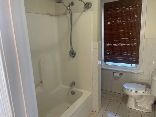 $1,800 | 585 Main Street, Unit 2A, East Greenwich, RI 02818