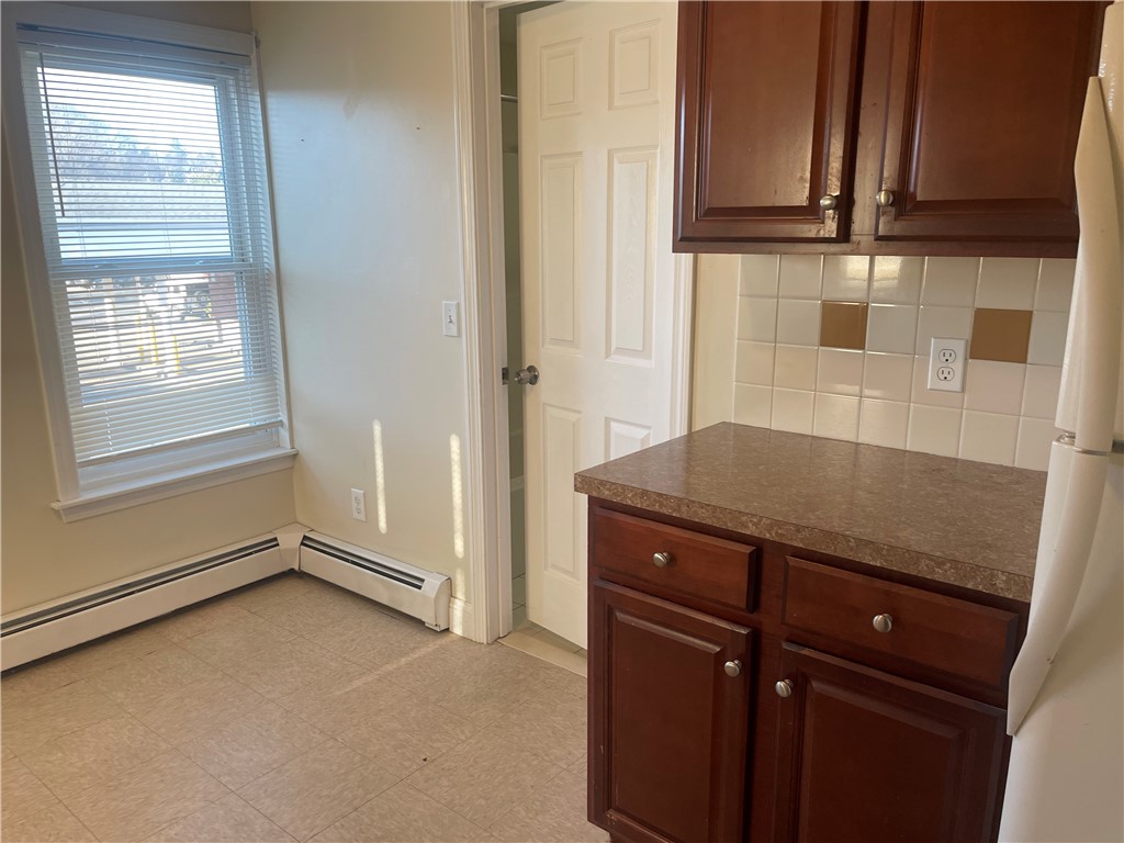 585 Main Street, Unit 2A East Greenwich, RI 02818 - Photo 3 of 14