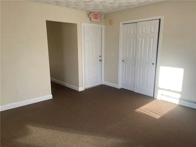 $1,800 | 585 Main Street, Unit 2A, East Greenwich, RI 02818