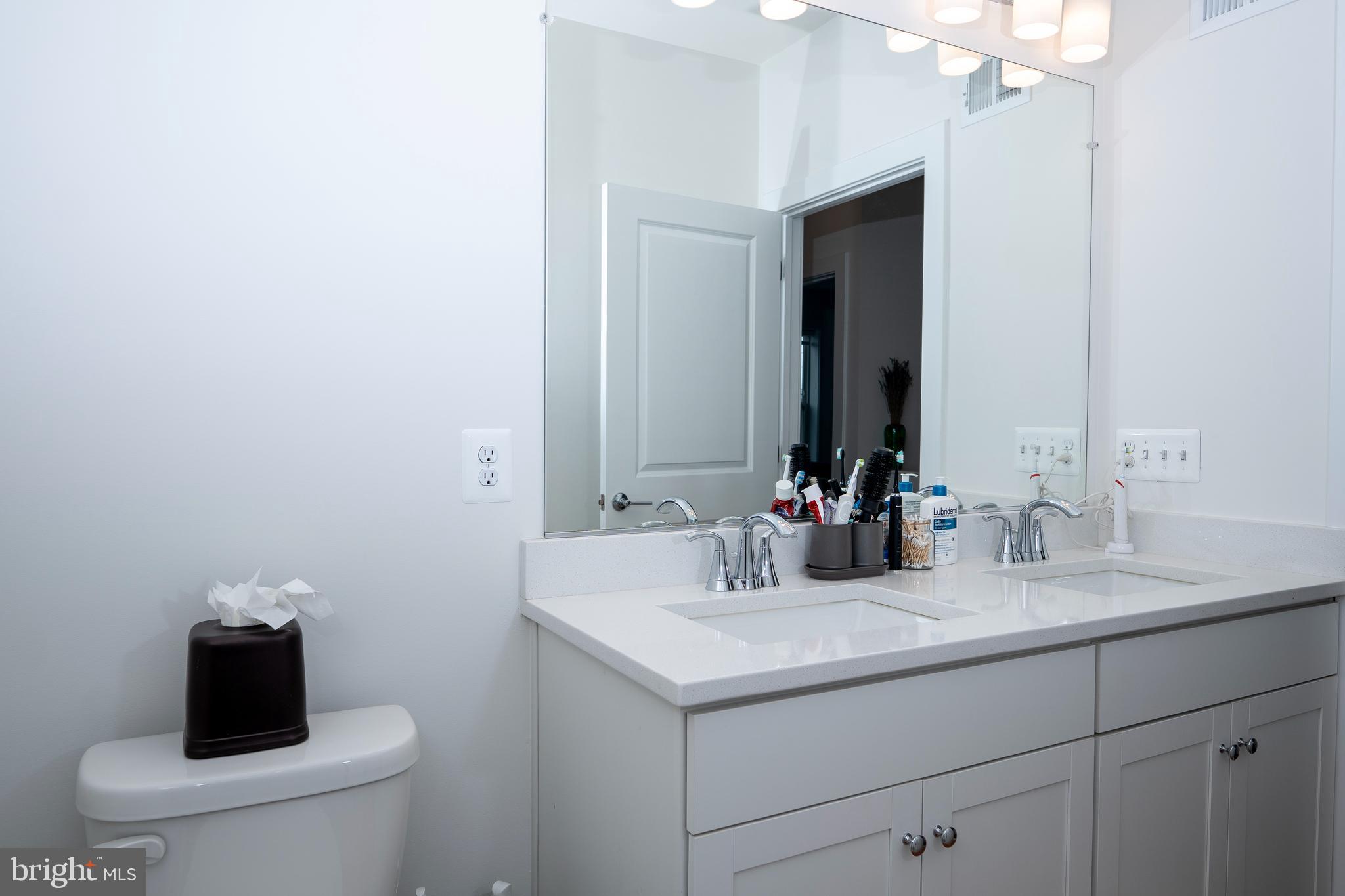 16132 Frederick Road Gaithersburg, MD 20877 - Photo 11 of 34