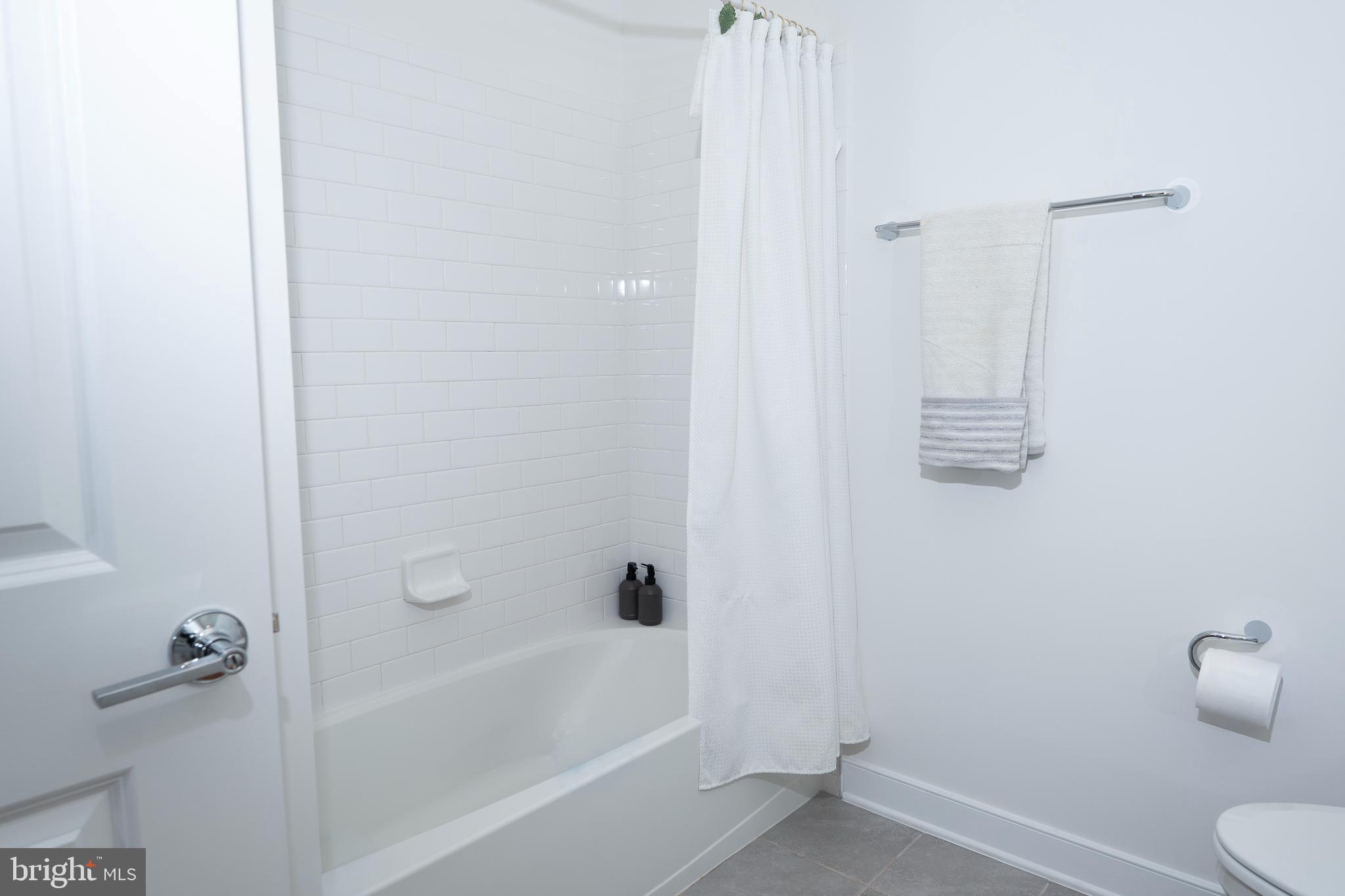 16132 Frederick Road Gaithersburg, MD 20877 - Photo 10 of 34