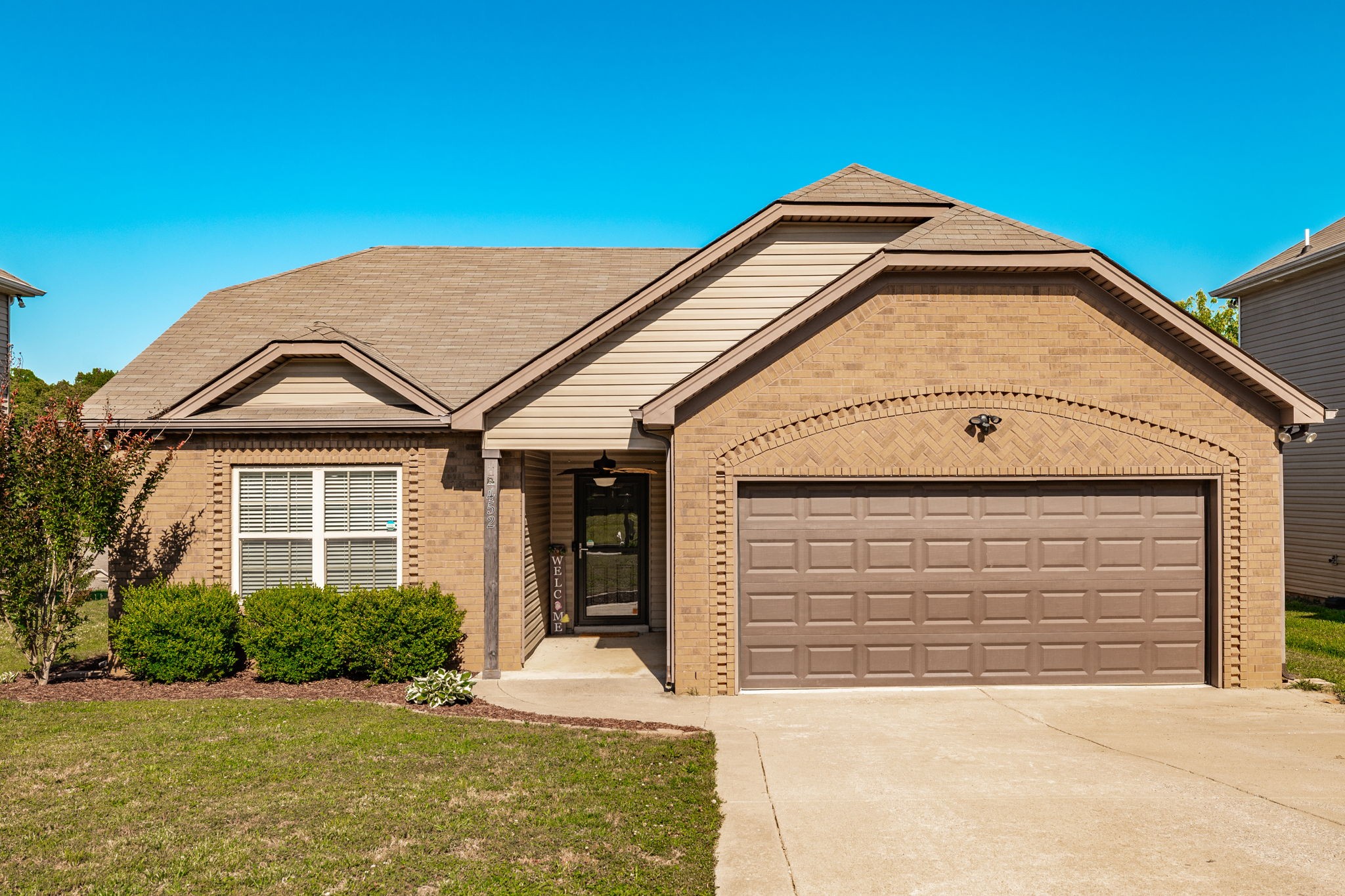 452 Golf Club Lane Springfield, TN 37172 - Photo 2 of 56