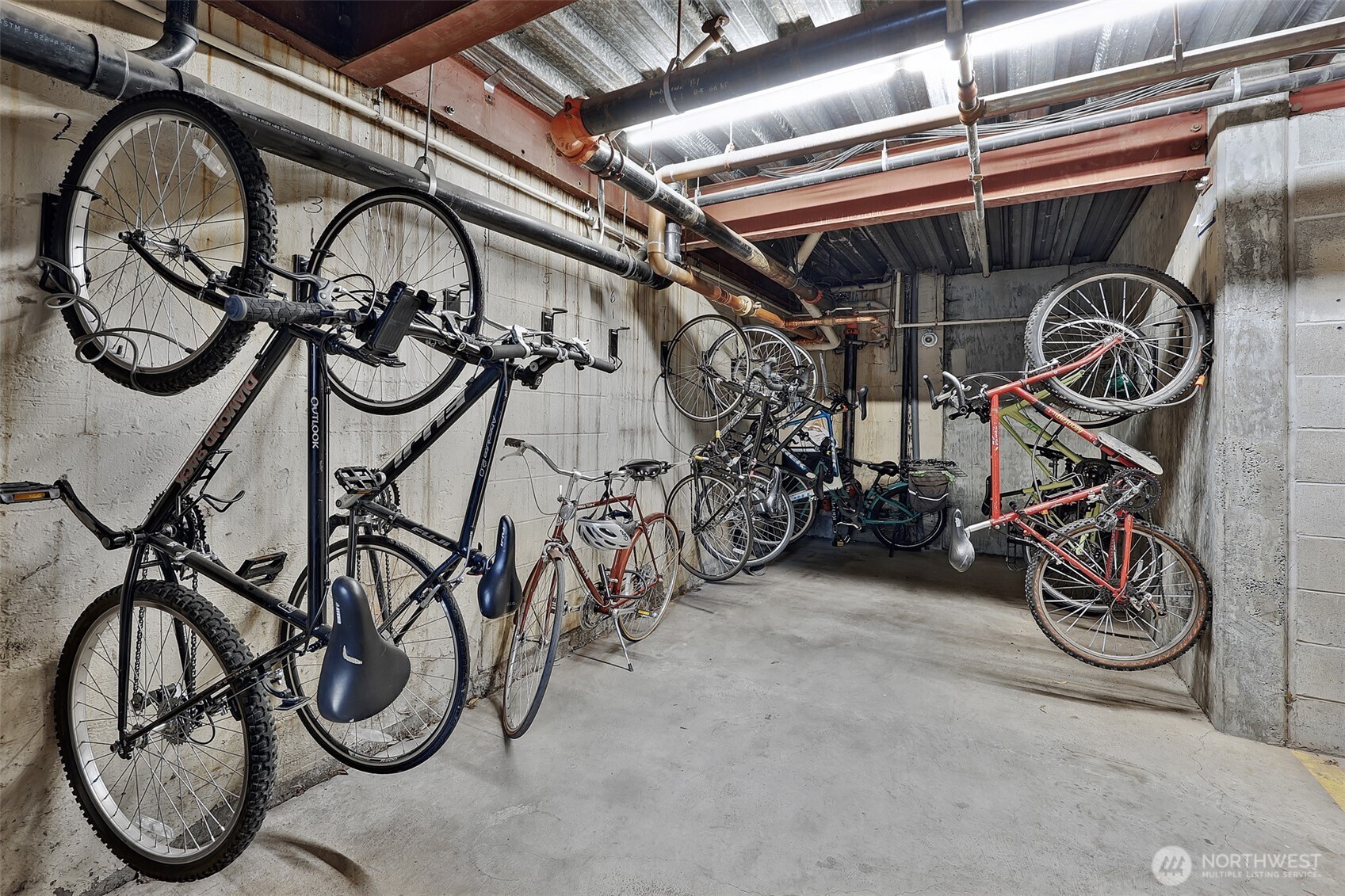 505 East Denny Way, Unit A106 Seattle, WA 98122 - Photo 20 of 37