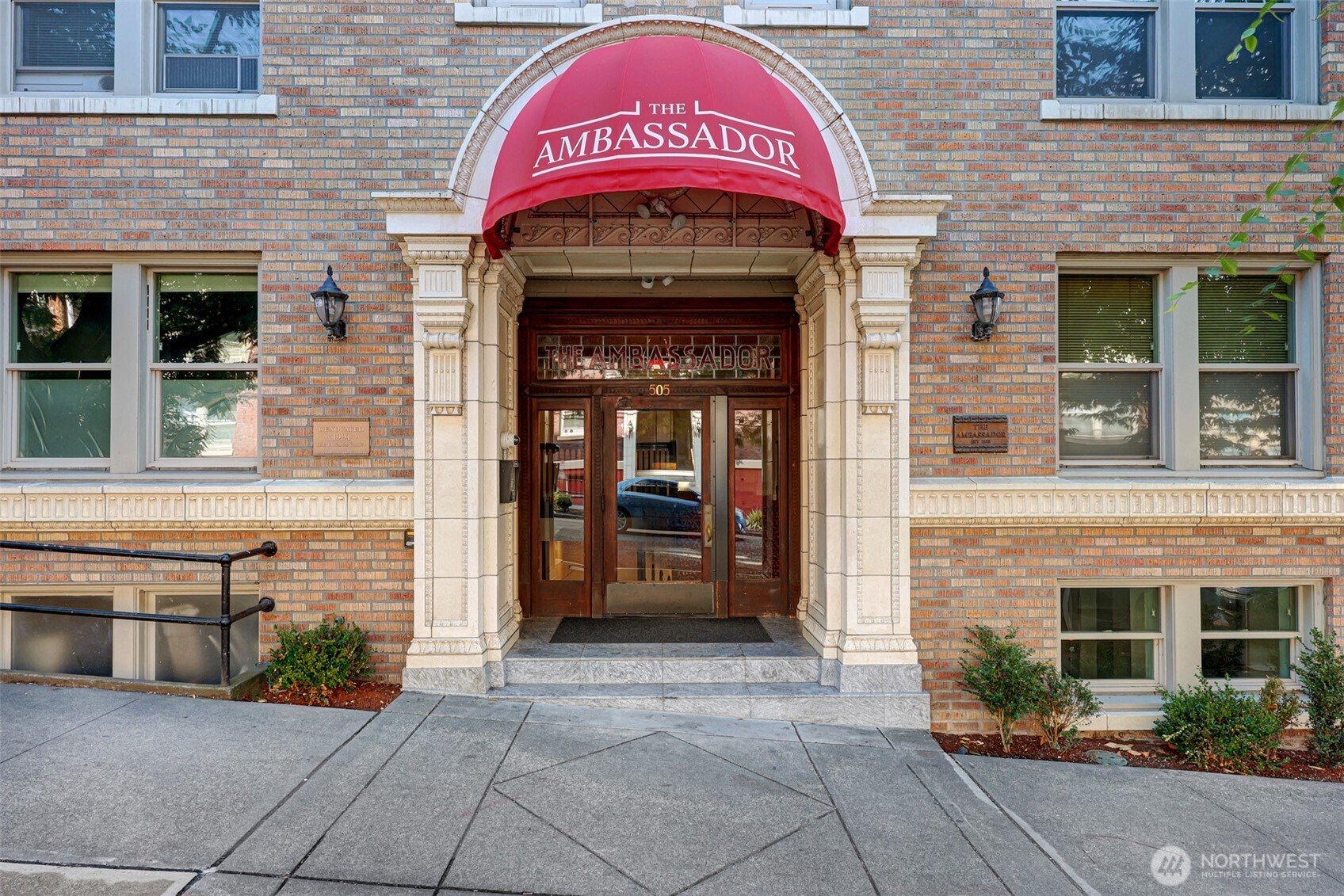 505 East Denny Way, Unit A106 Seattle, WA 98122 - Photo 25 of 37