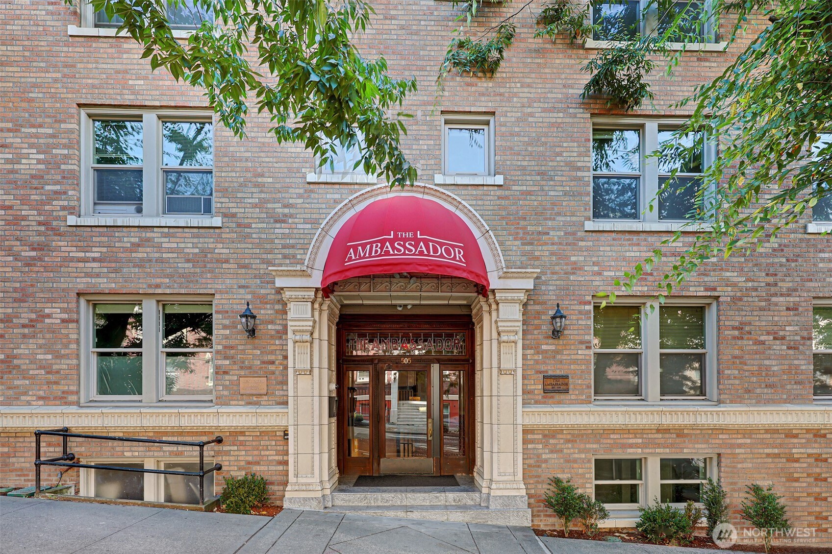 505 East Denny Way, Unit A106 Seattle, WA 98122 - Photo 35 of 37