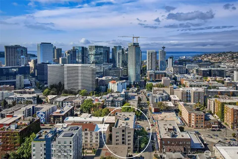 a picture of city view