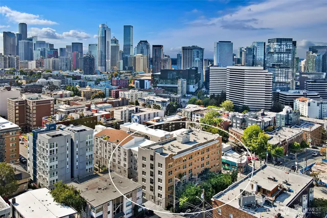 a picture of city view