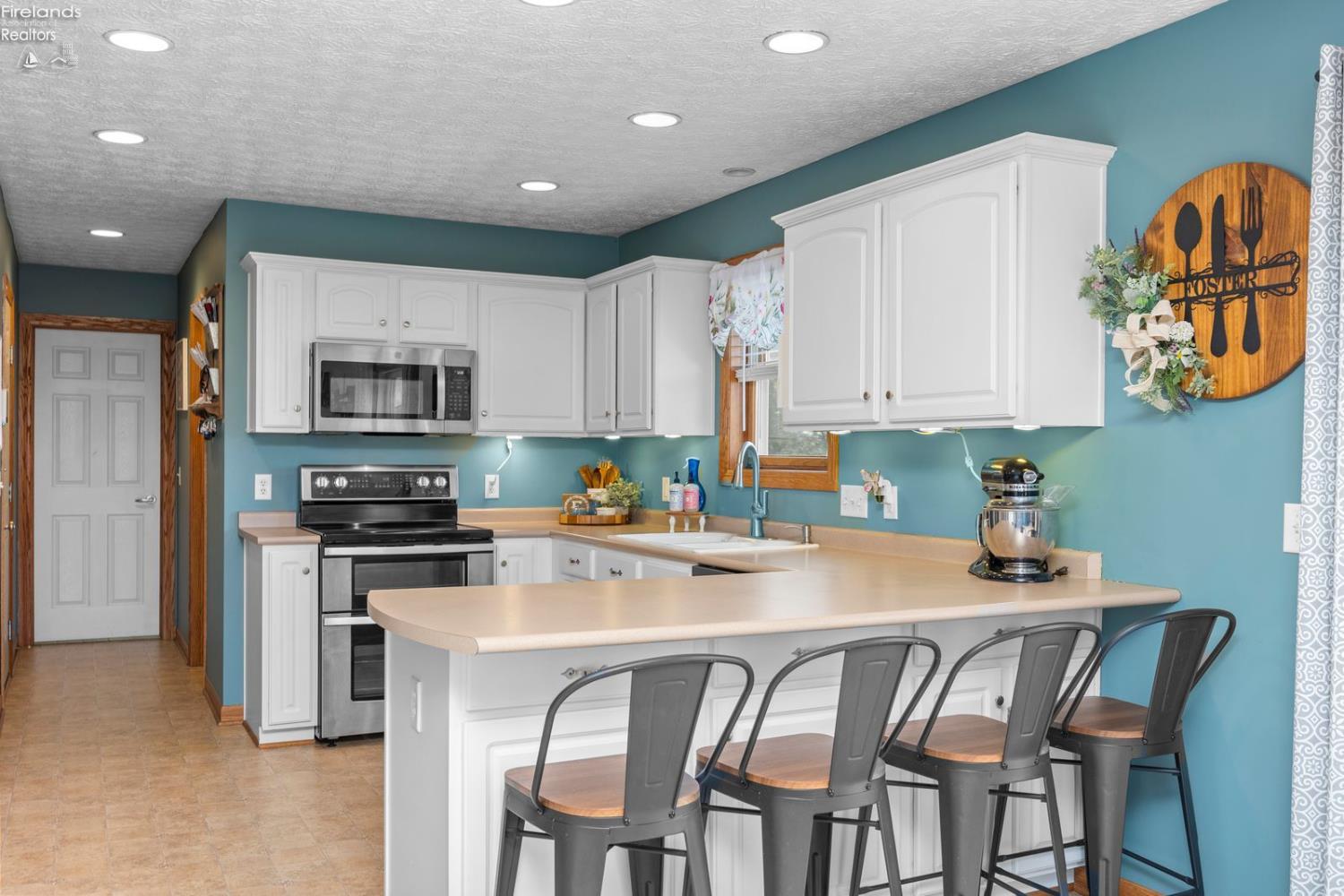 4273 Old State Road Willard, OH 44890 - Photo 6 of 53 Gallery Image 6
