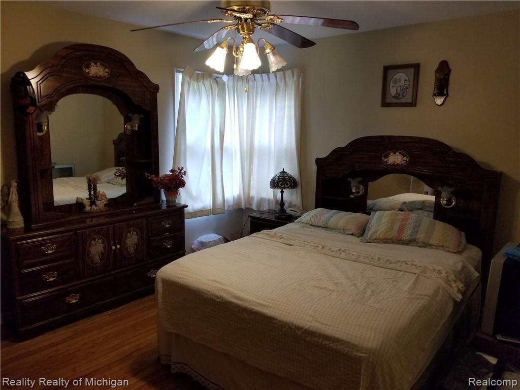 237 Monroe Street Carleton, MI 48117 - Photo 6 of 27