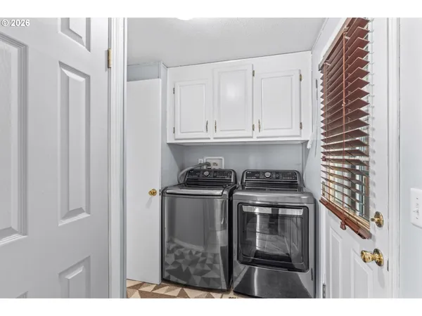 $524,900 | 49400 Eagle Rock Place, Vida, OR 97488