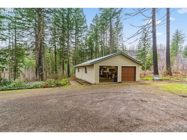 $524,900 | 49400 Eagle Rock Place, Vida, OR 97488