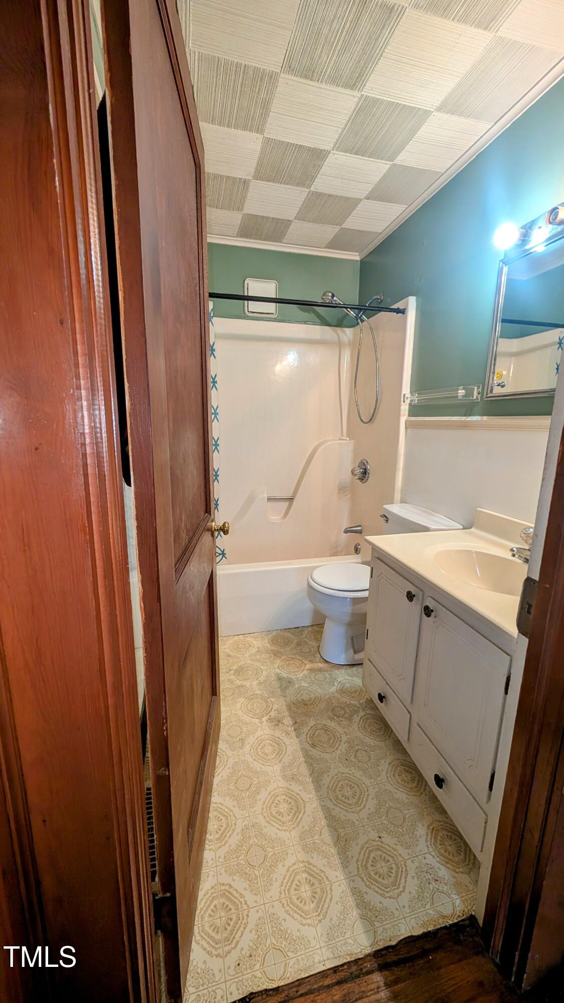 1529 West Hanover Road Burlington, NC 27217 - Photo 16 of 41 PXL_20250805_195933932~2