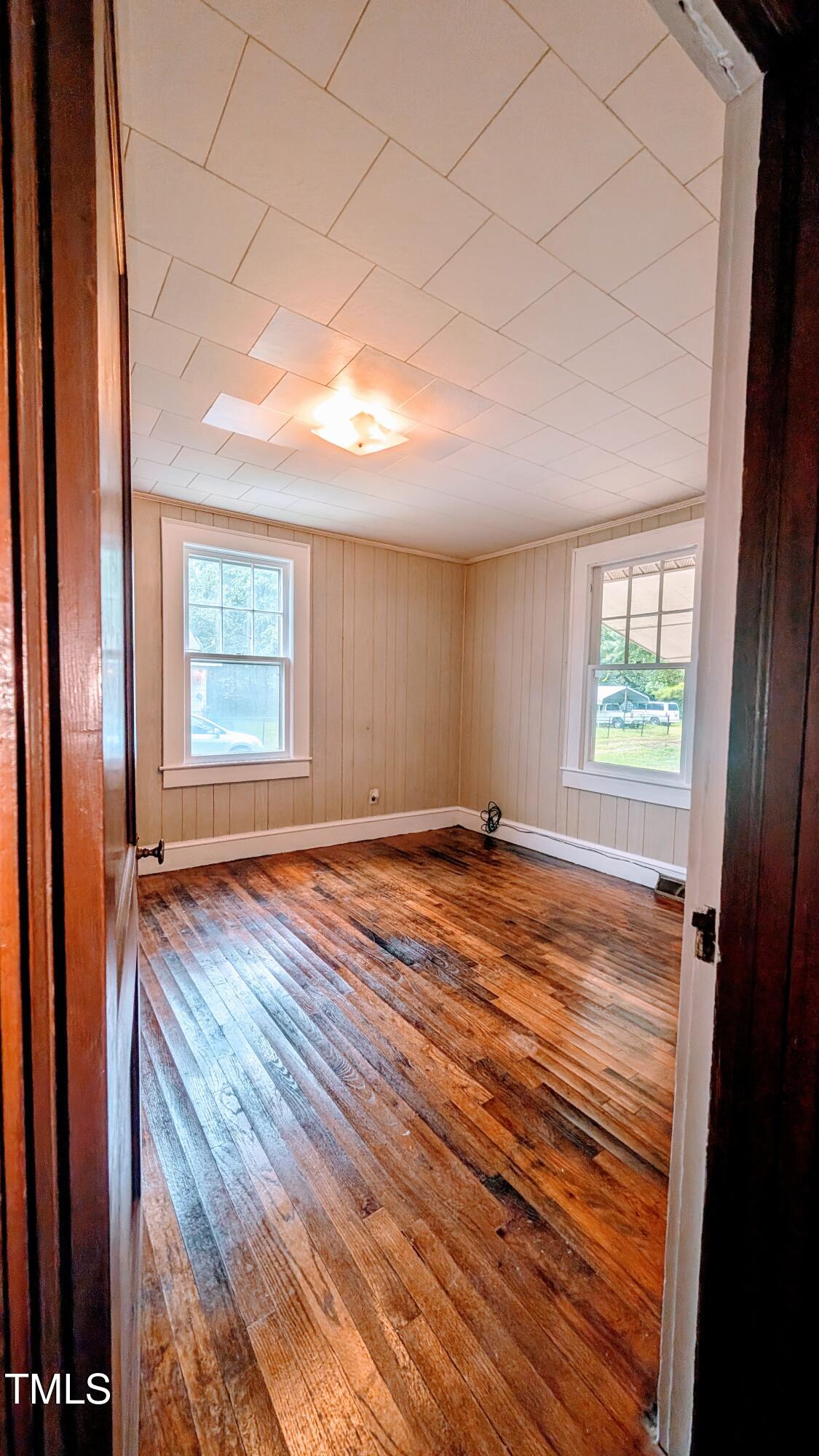 1529 West Hanover Road Burlington, NC 27217 - Photo 22 of 41 PXL_20250805_202155631~2