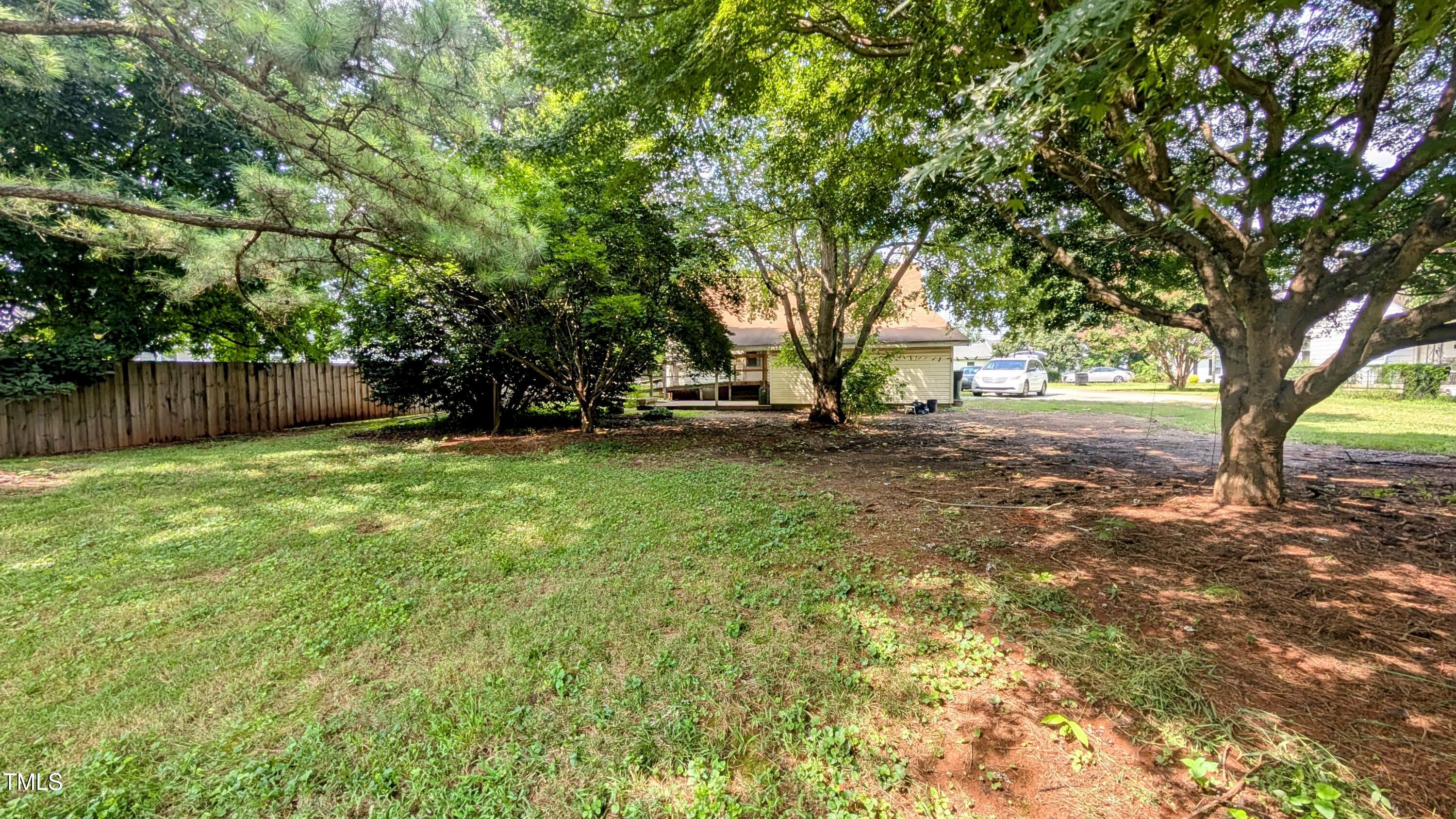 1529 West Hanover Road Burlington, NC 27217 - Photo 30 of 41 PXL_20250808_194319539~2