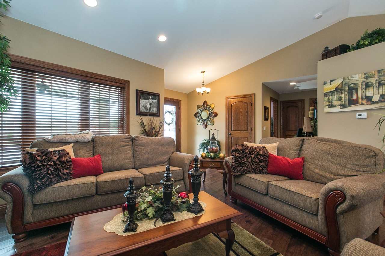 2278 Antler Ridge Drive Dubuque, IA 52002 - Photo 6 of 24 Gallery Image 6