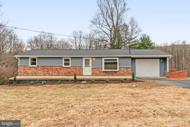 front view of house with a yard