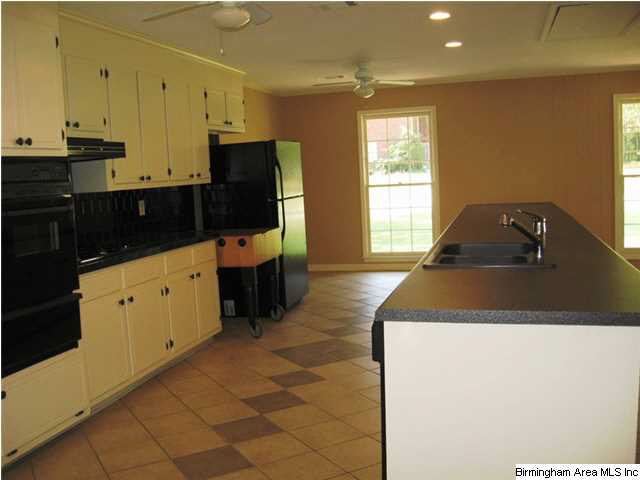 4301 Ridgemont Avenue Northport, AL 35473 - Photo 5 of 28
