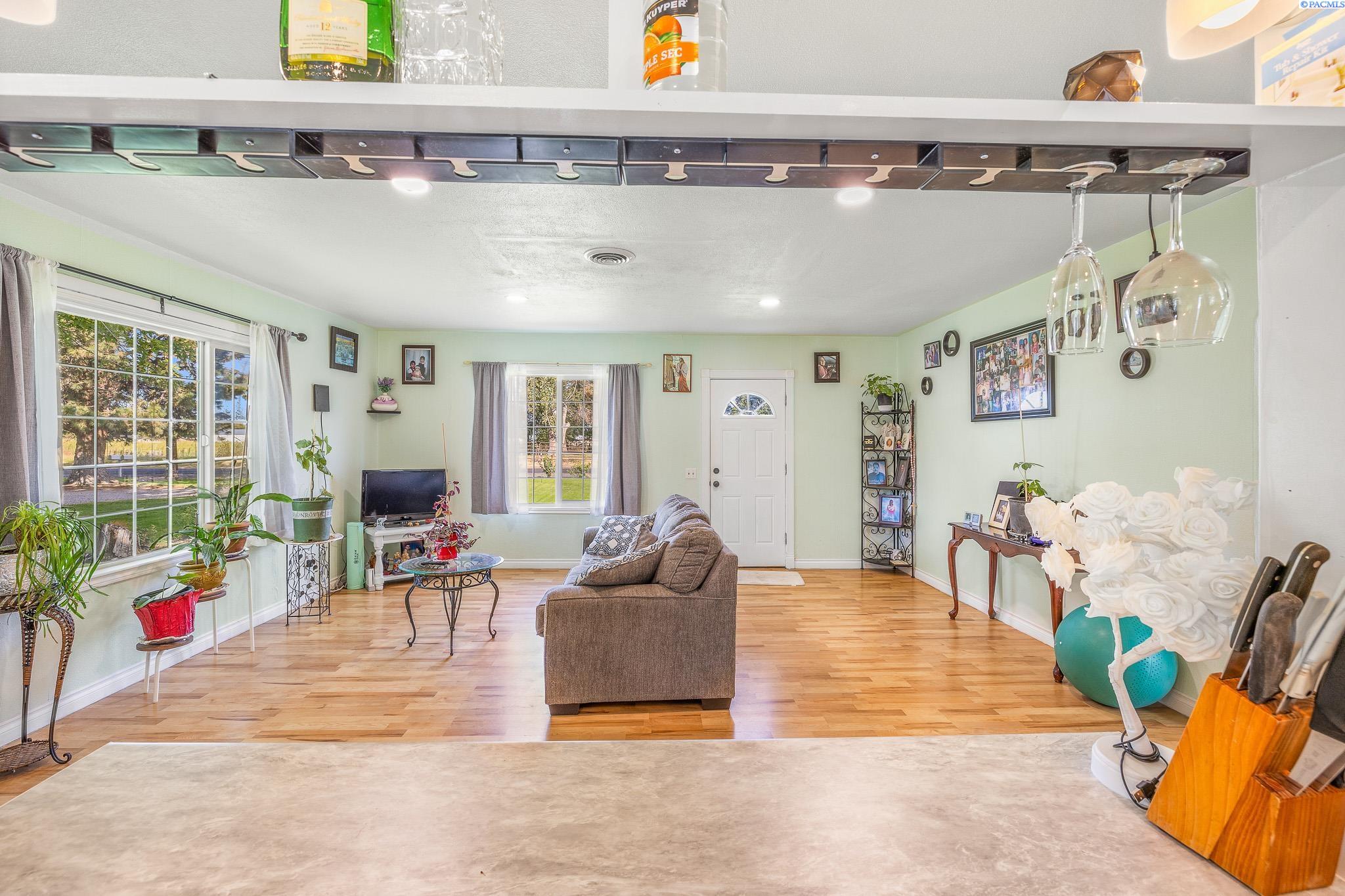 226605 East Game Farm Road Kennewick, WA 99337 - Photo 7 of 35 Gallery Image 7