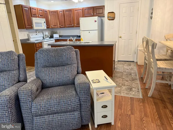 $499,000 | 16100 General Puller Highway, Deltaville, VA 23043