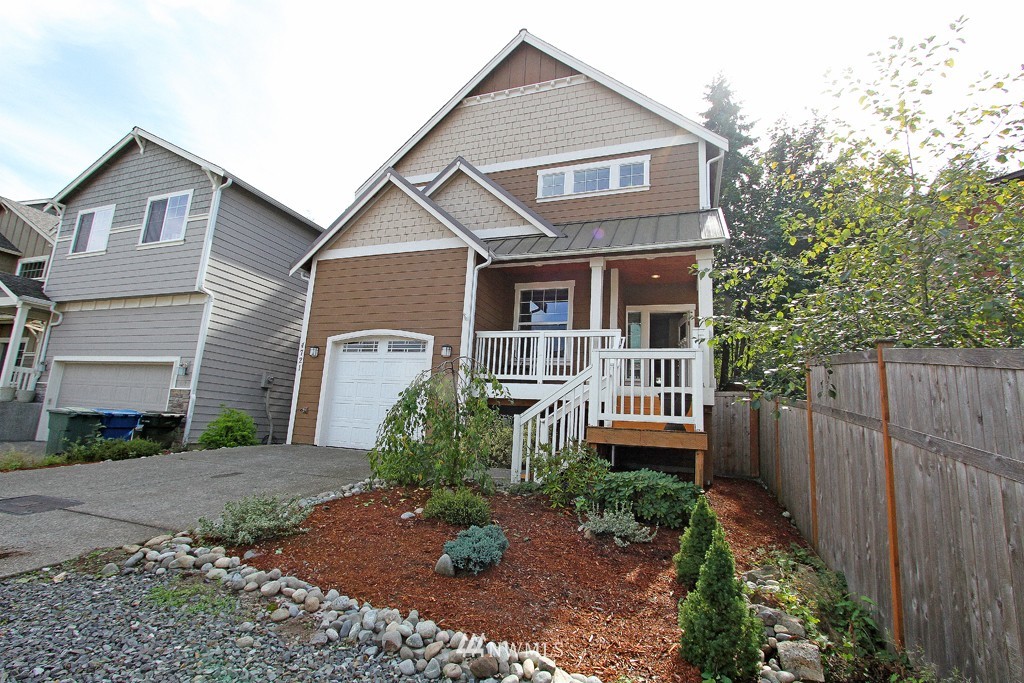 4721 Northeast 13th Place Renton, WA 98059 - Photo 1 of 20 Gallery Image 1